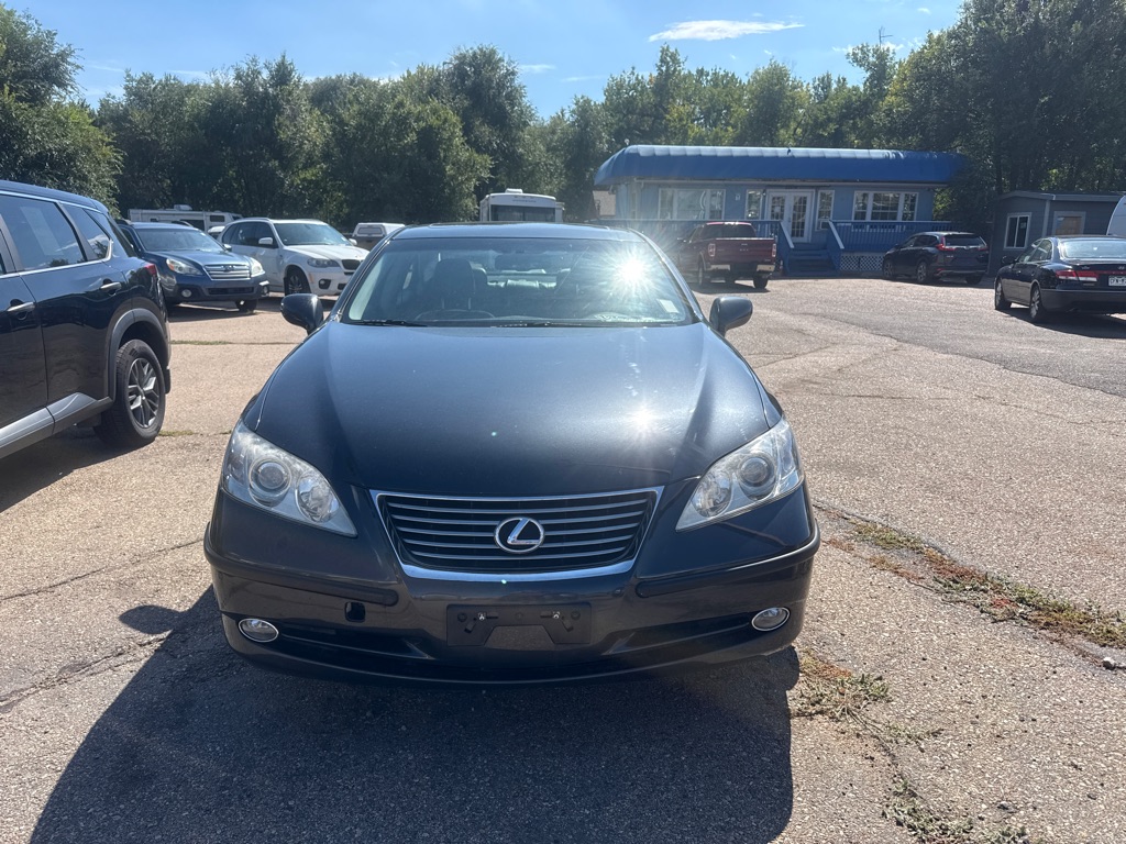 Photo 3 of this LEXUS ES