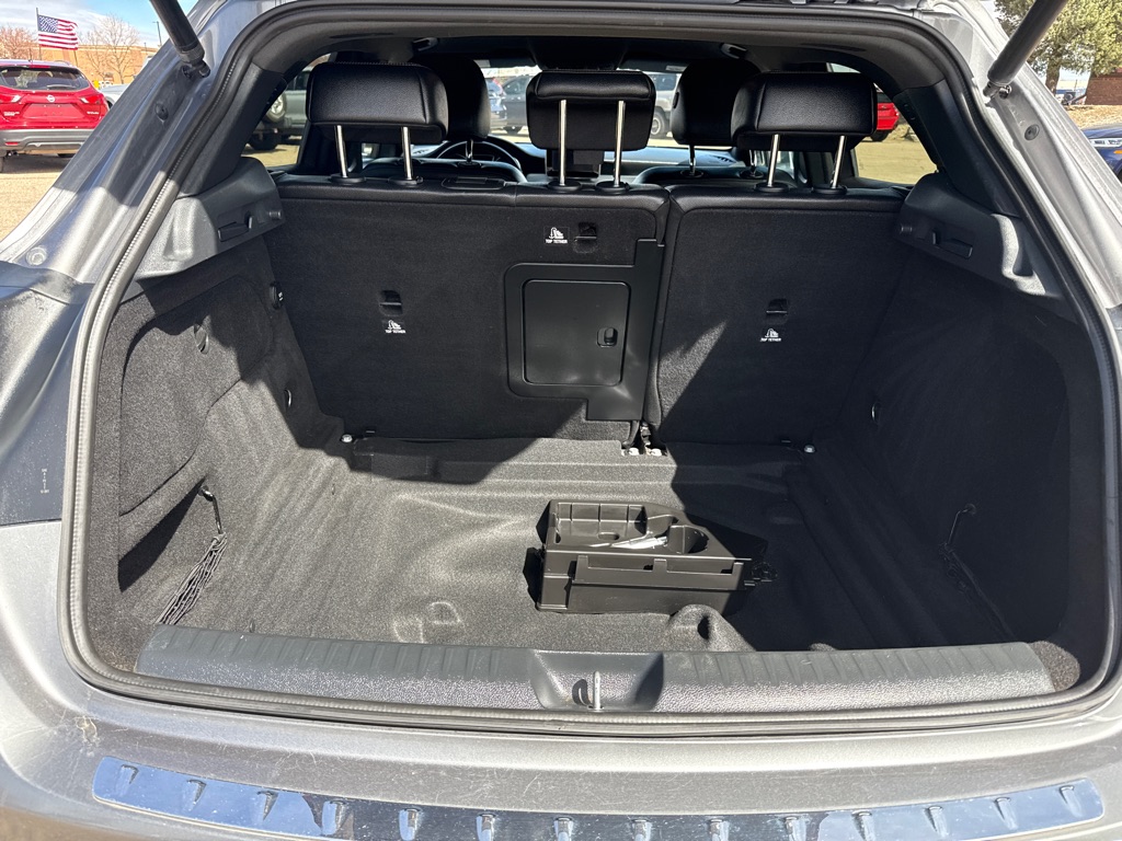 Photo 6 of this MERCEDES-BENZ GLA