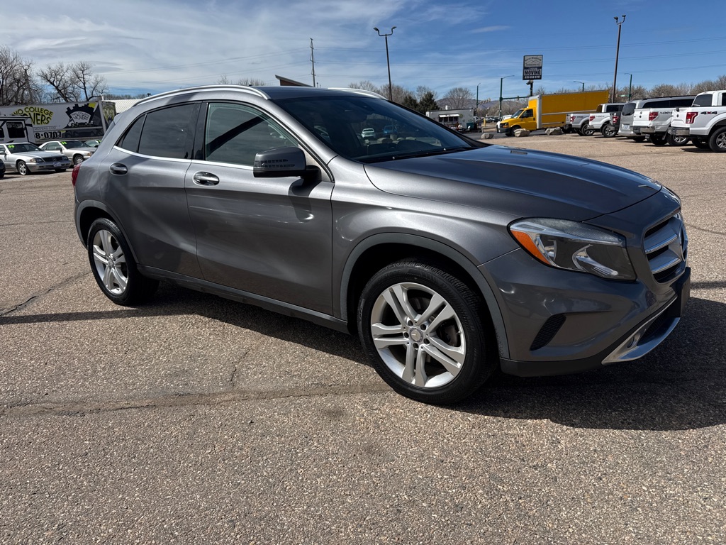 Photo 3 of this MERCEDES-BENZ GLA