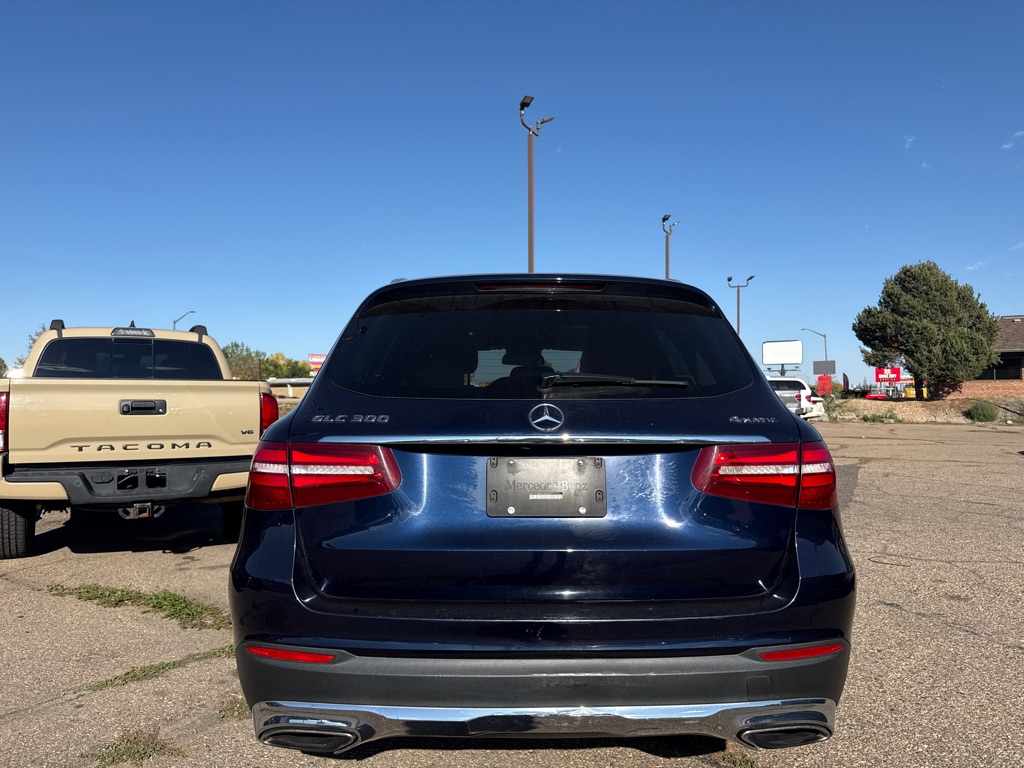 Photo 8 of this MERCEDES-BENZ GLC