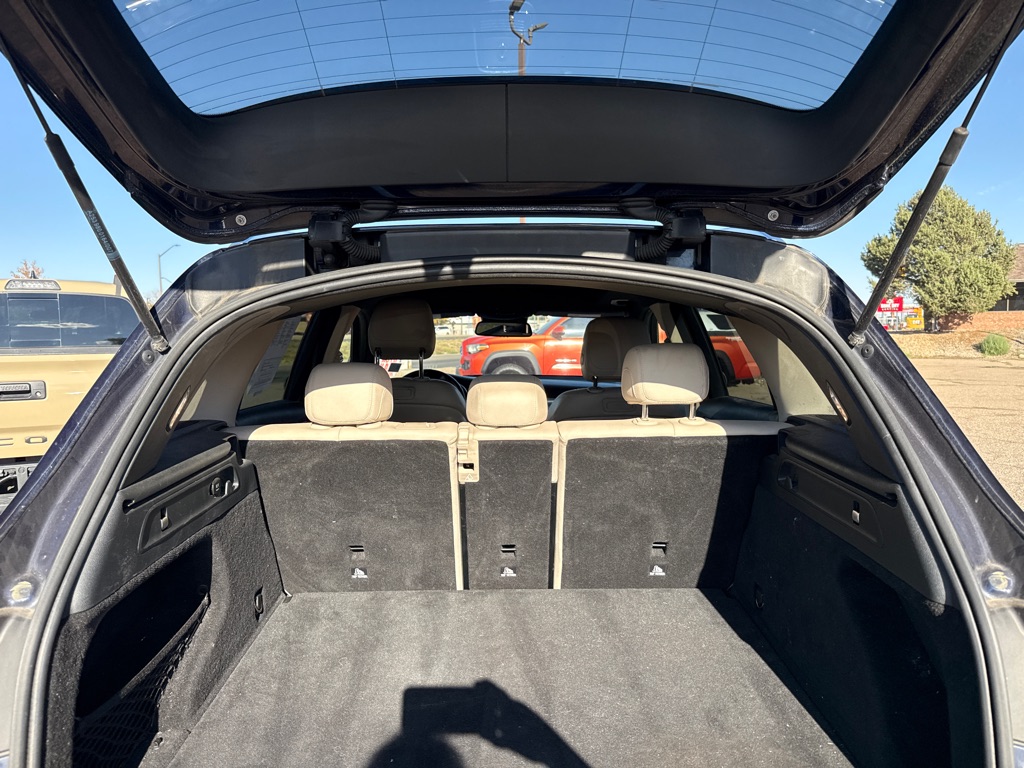 Photo 13 of this MERCEDES-BENZ GLC