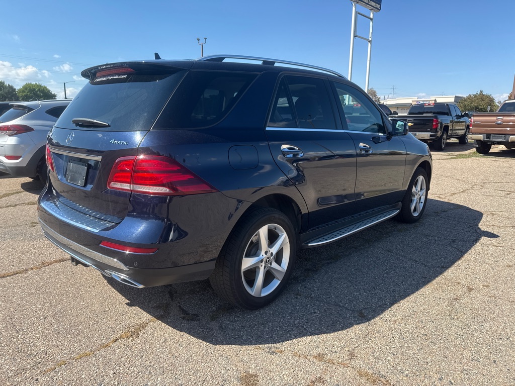 Photo 4 of this MERCEDES-BENZ GLE