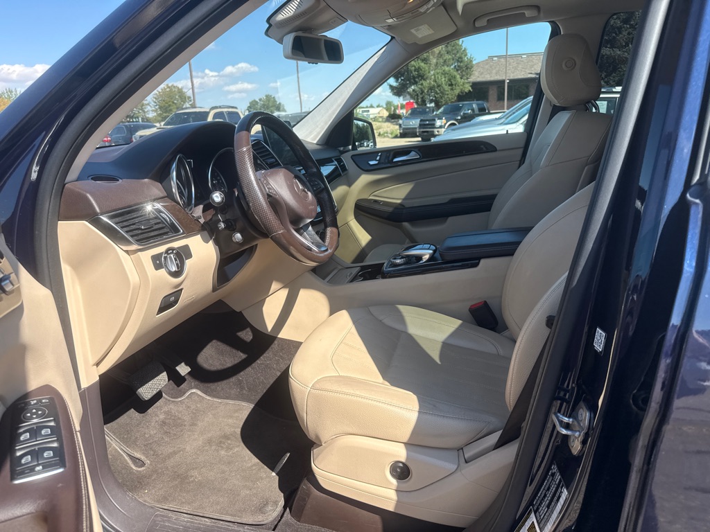 Photo 7 of this MERCEDES-BENZ GLE