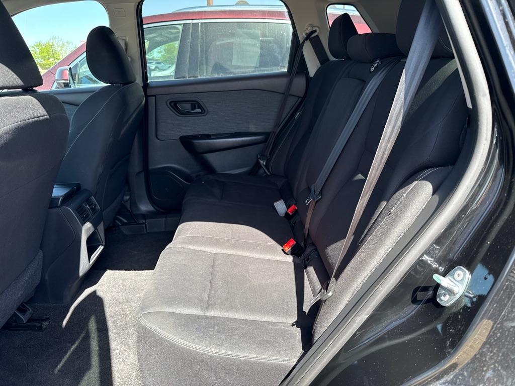 Photo 9 of this NISSAN ROGUE