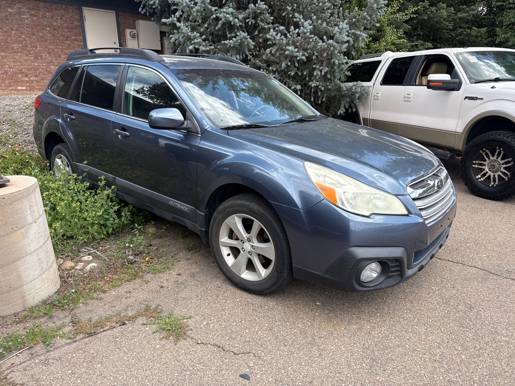 Photo 3 of this SUBARU OUTBACK