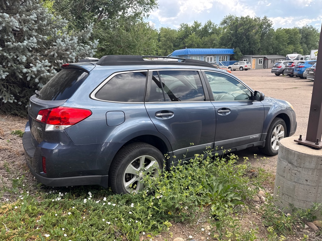 Photo 4 of this SUBARU OUTBACK
