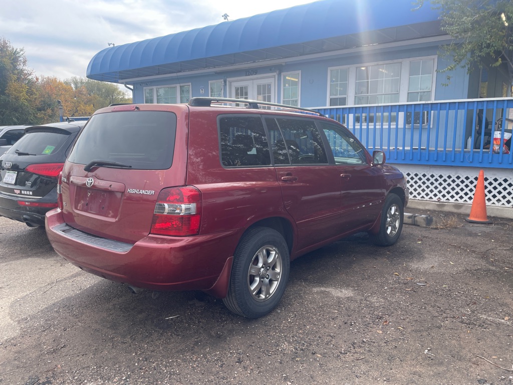 Photo 3 of this TOYOTA HIGHLANDER