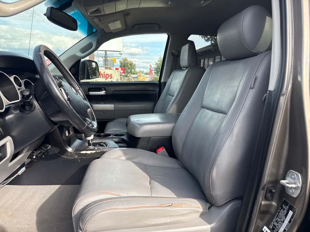 Photo 7 of this TOYOTA TUNDRA
