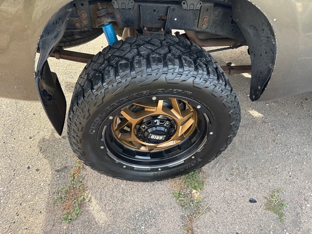 Photo 12 of this TOYOTA TUNDRA
