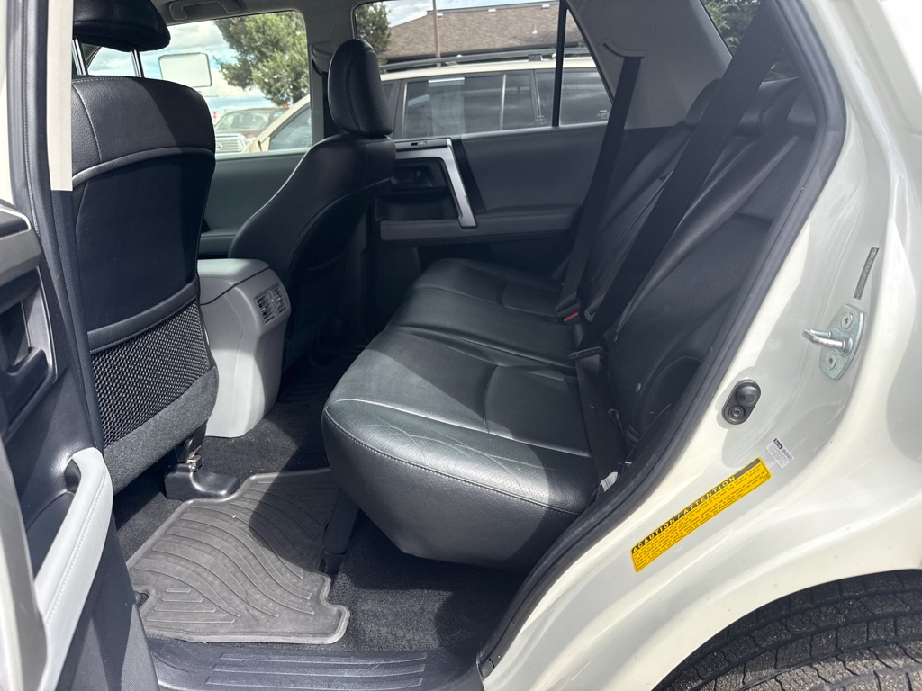 Photo 14 of this TOYOTA 4RUNNER