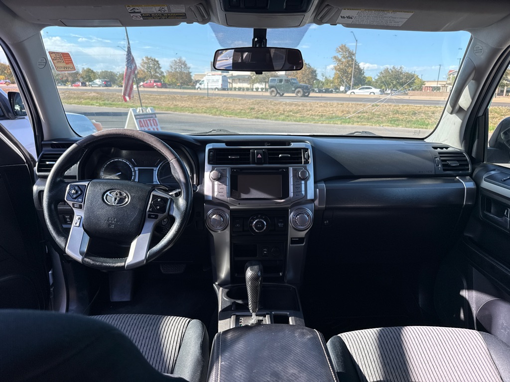 Photo 14 of this TOYOTA 4RUNNER