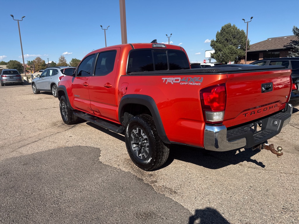 Photo 12 of this TOYOTA TACOMA