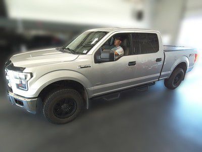Photo 2 of this FORD F150