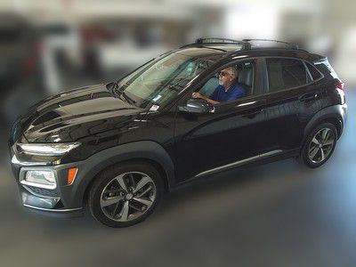 Photo 2 of this HYUNDAI KONA
