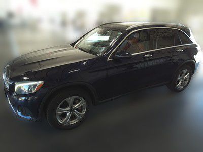Photo 3 of this MERCEDES-BENZ GLC