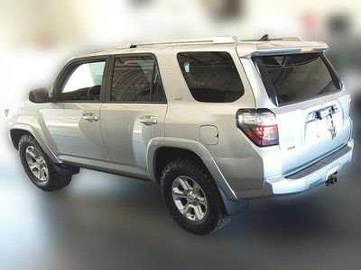 Photo 2 of this TOYOTA 4RUNNER