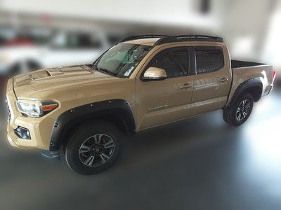Photo 10 of this TOYOTA TACOMA
