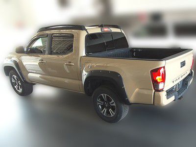 Photo 11 of this TOYOTA TACOMA