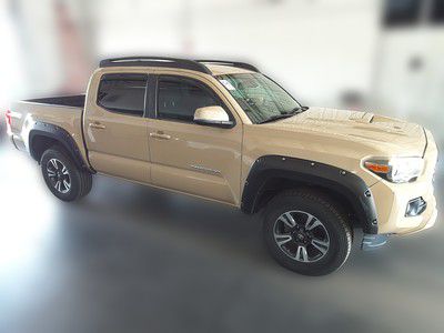 Photo 13 of this TOYOTA TACOMA