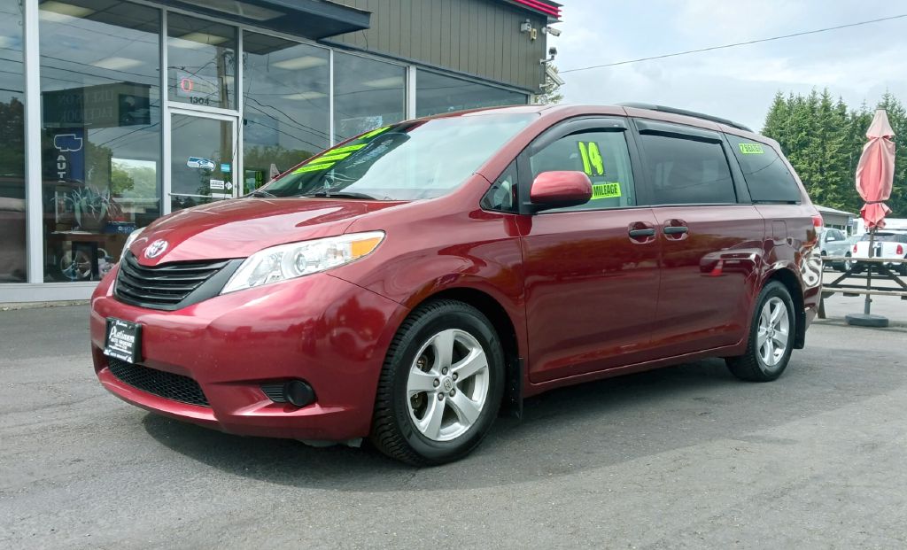 Used Toyota Sienna for Sale (with Photos) - CarGurus