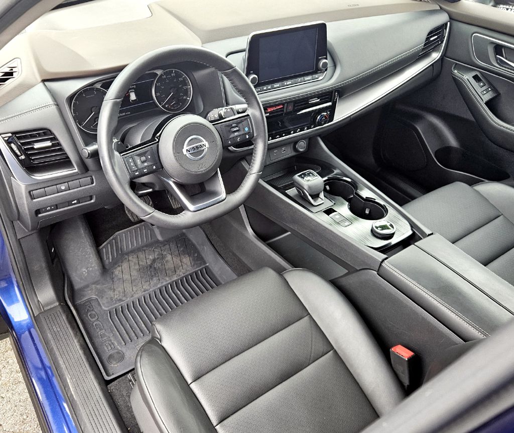 Photo 9 of this NISSAN ROGUE