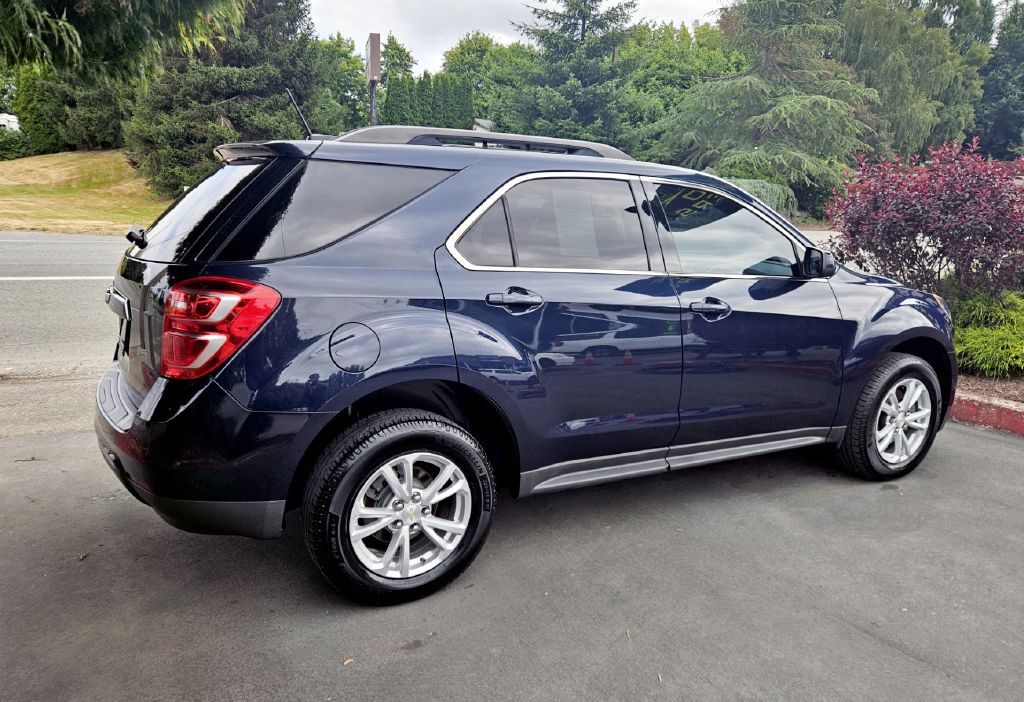 Photo 6 of this CHEVROLET EQUINOX