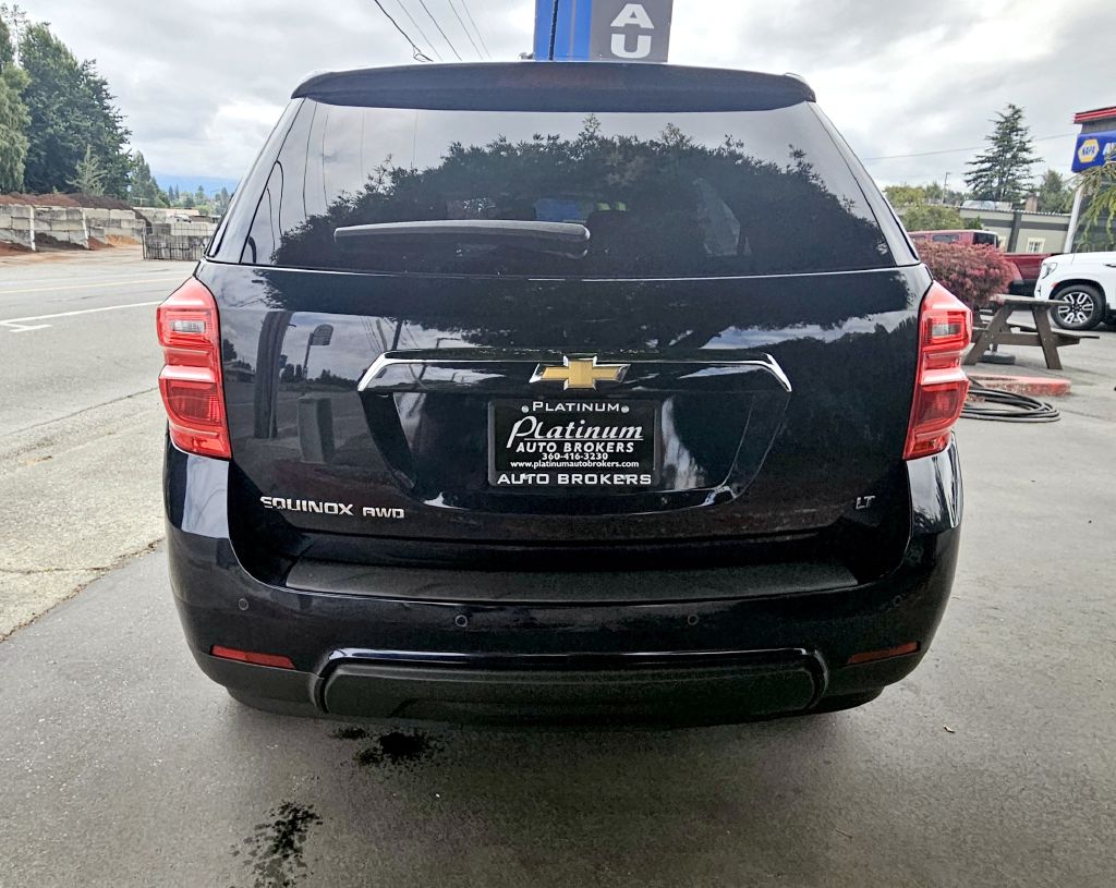 Photo 7 of this CHEVROLET EQUINOX