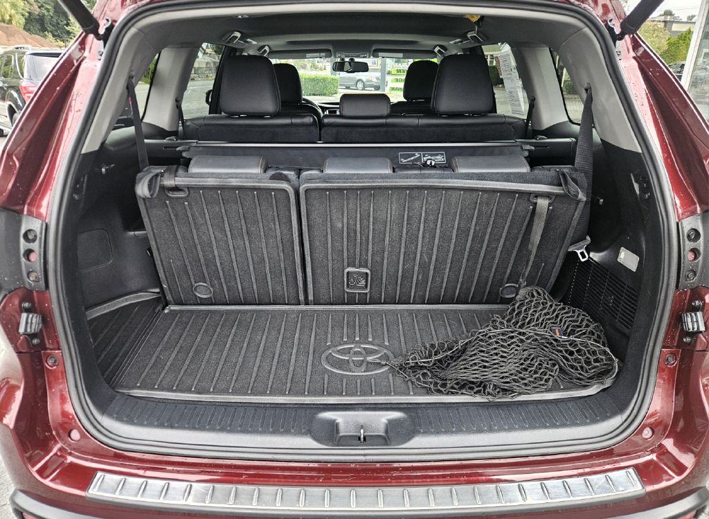 Photo 16 of this TOYOTA HIGHLANDER