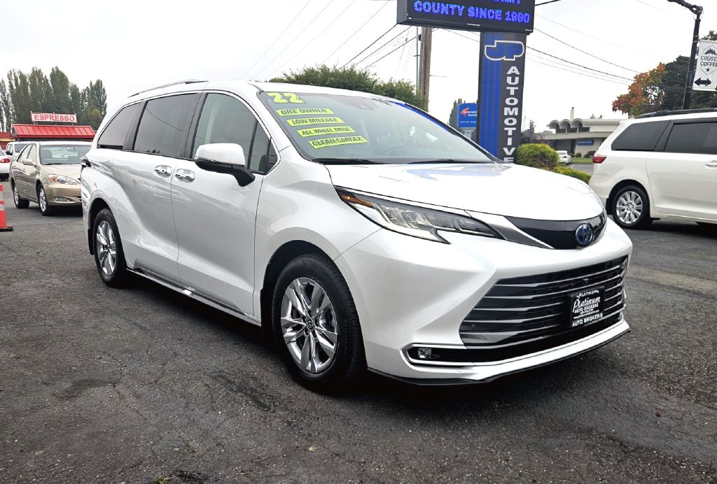 Photo 5 of this TOYOTA SIENNA
