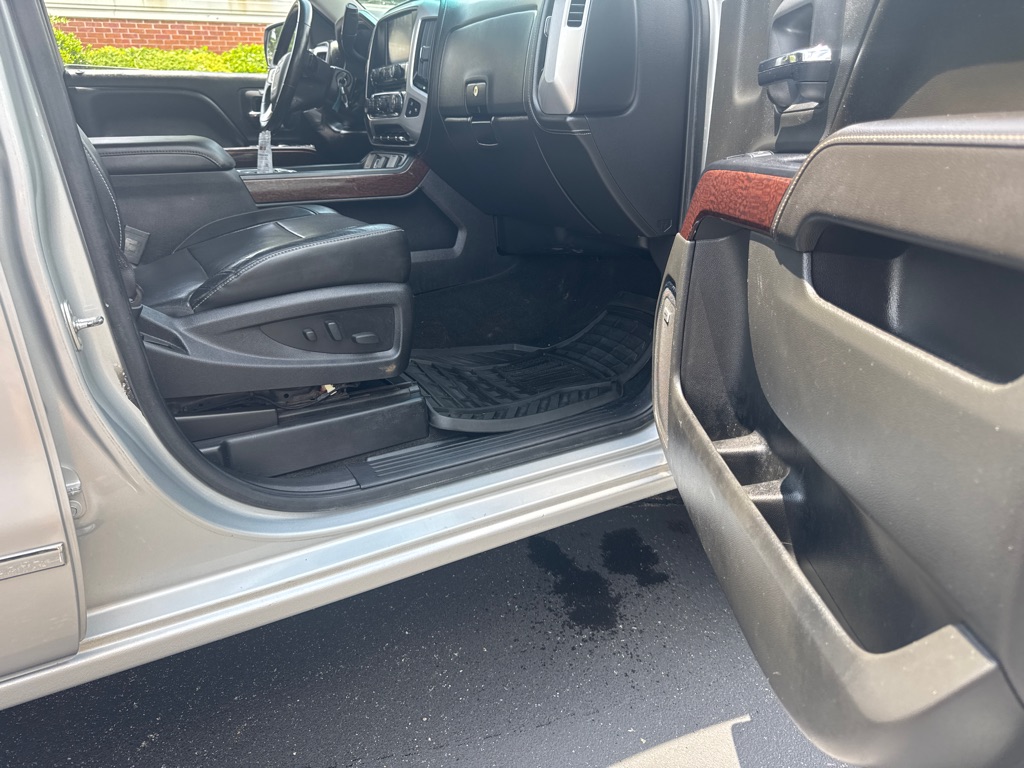 Photo 35 of this GMC SIERRA