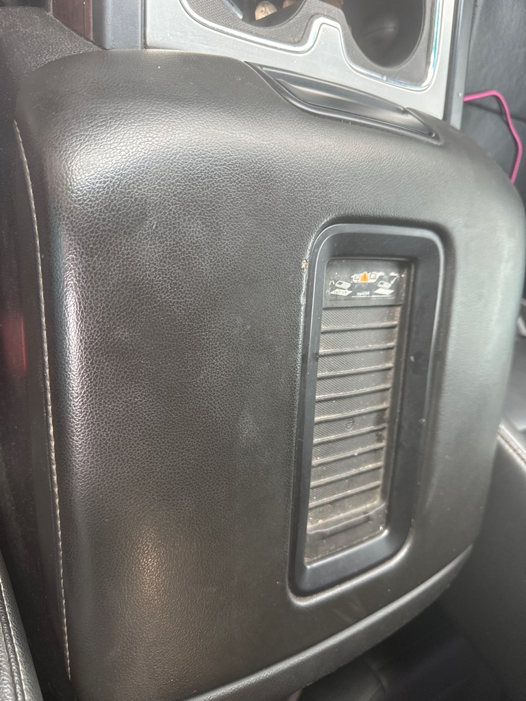 Photo 9 of this GMC SIERRA