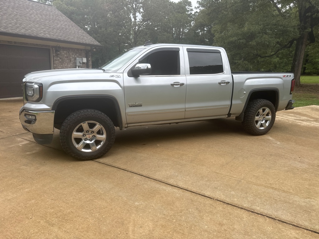 Photo 28 of this GMC SIERRA