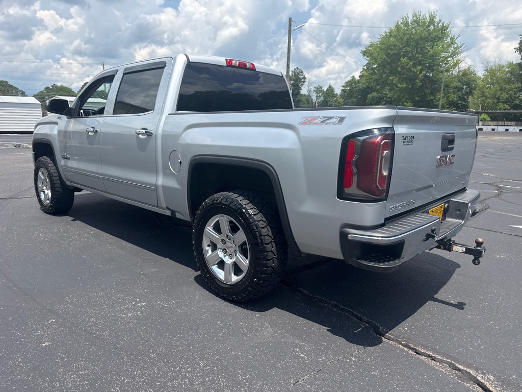 Photo 16 of this GMC SIERRA