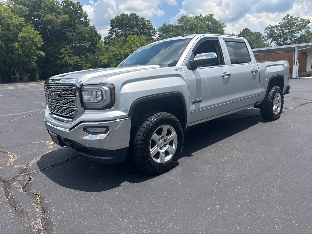 Photo 12 of this GMC SIERRA