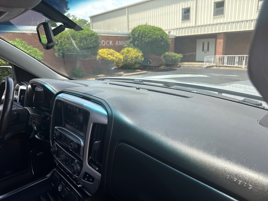 Photo 38 of this GMC SIERRA