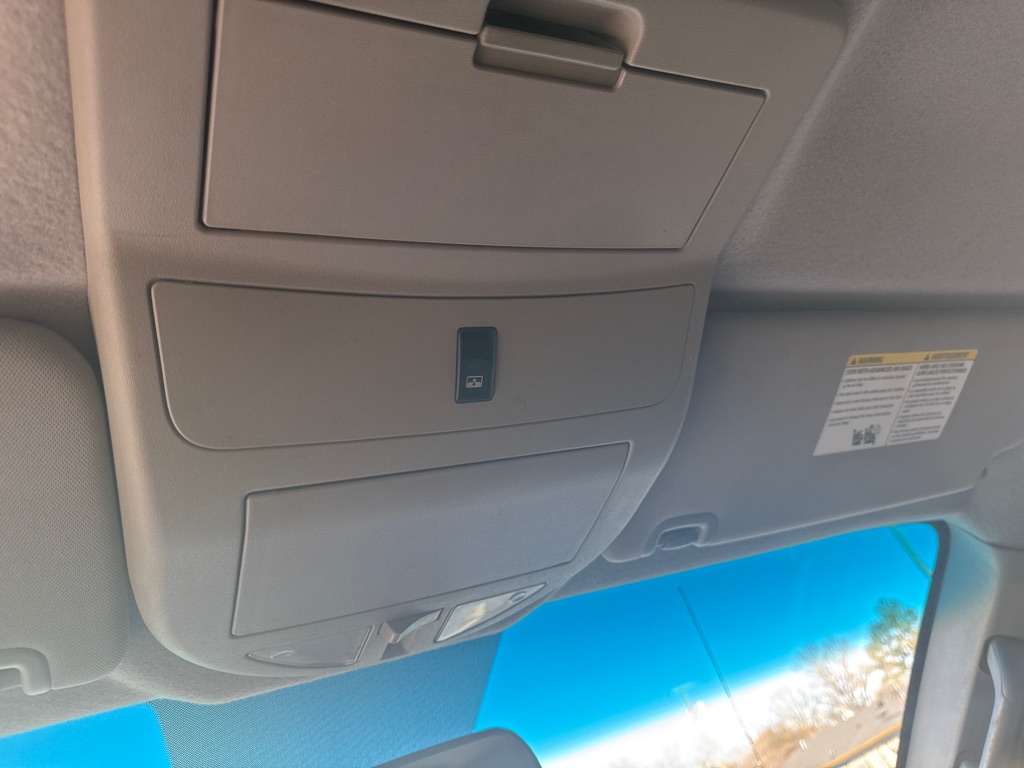 Photo 34 of this NISSAN TITAN