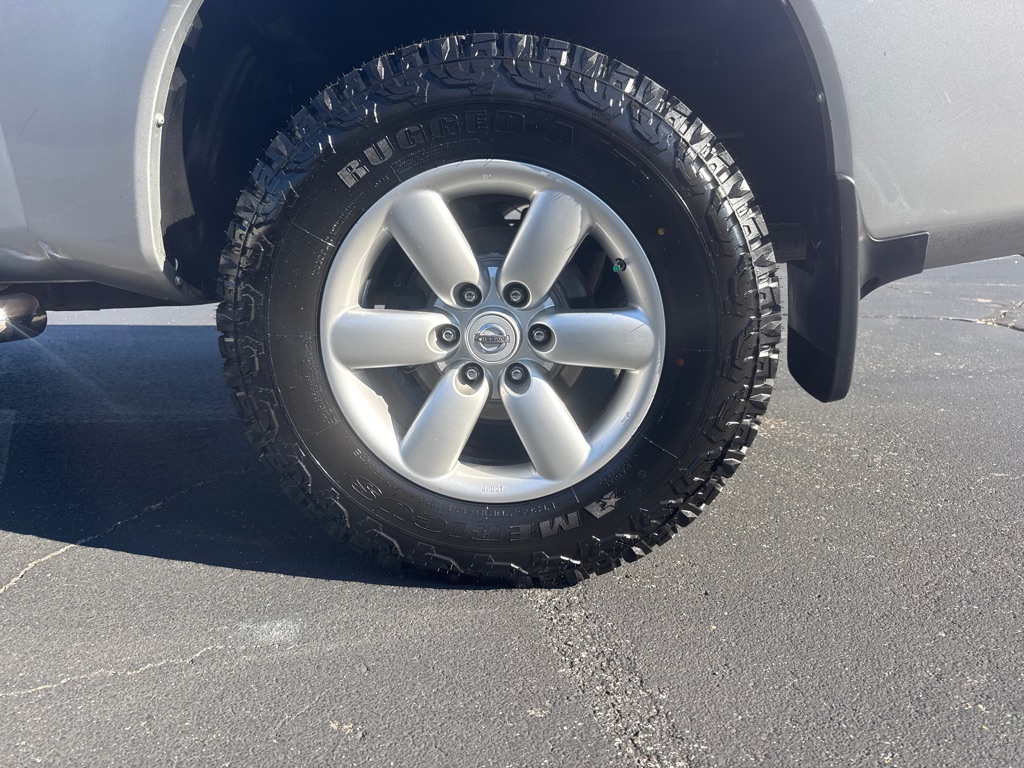 Photo 17 of this NISSAN TITAN