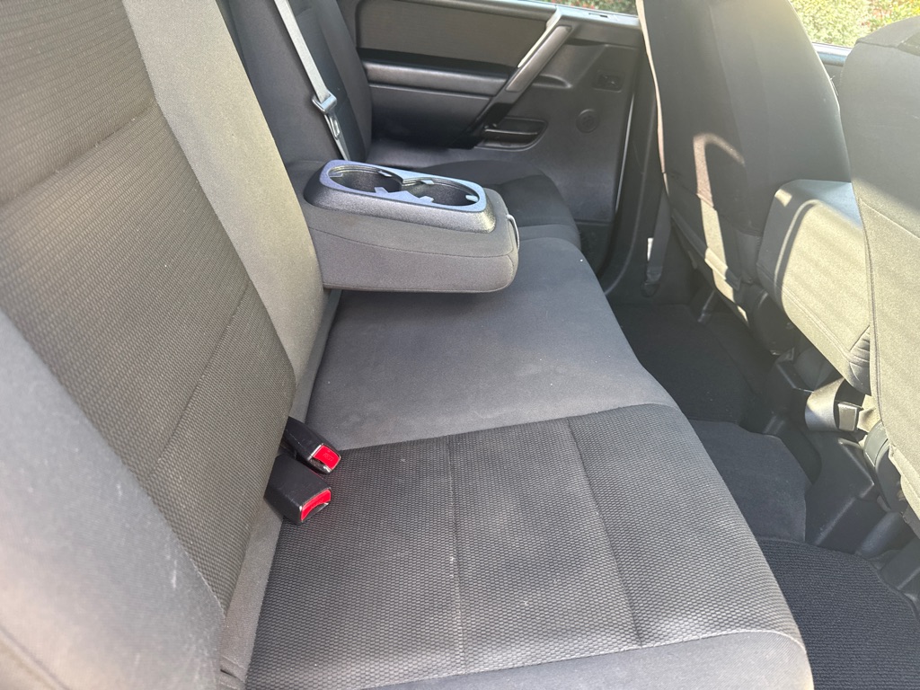 Photo 20 of this NISSAN TITAN