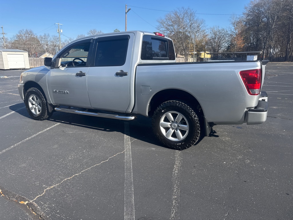 Photo 4 of this NISSAN TITAN