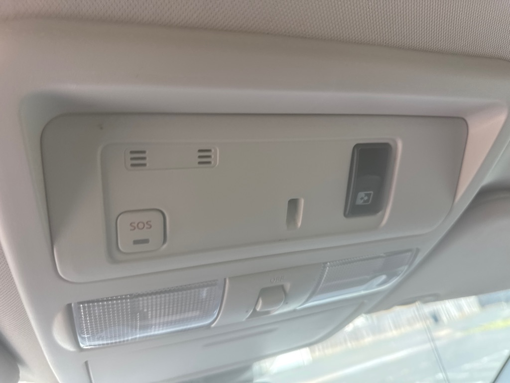 Photo 42 of this NISSAN TITAN