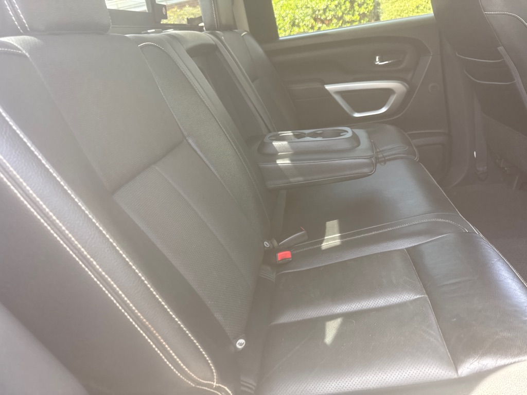 Photo 24 of this NISSAN TITAN