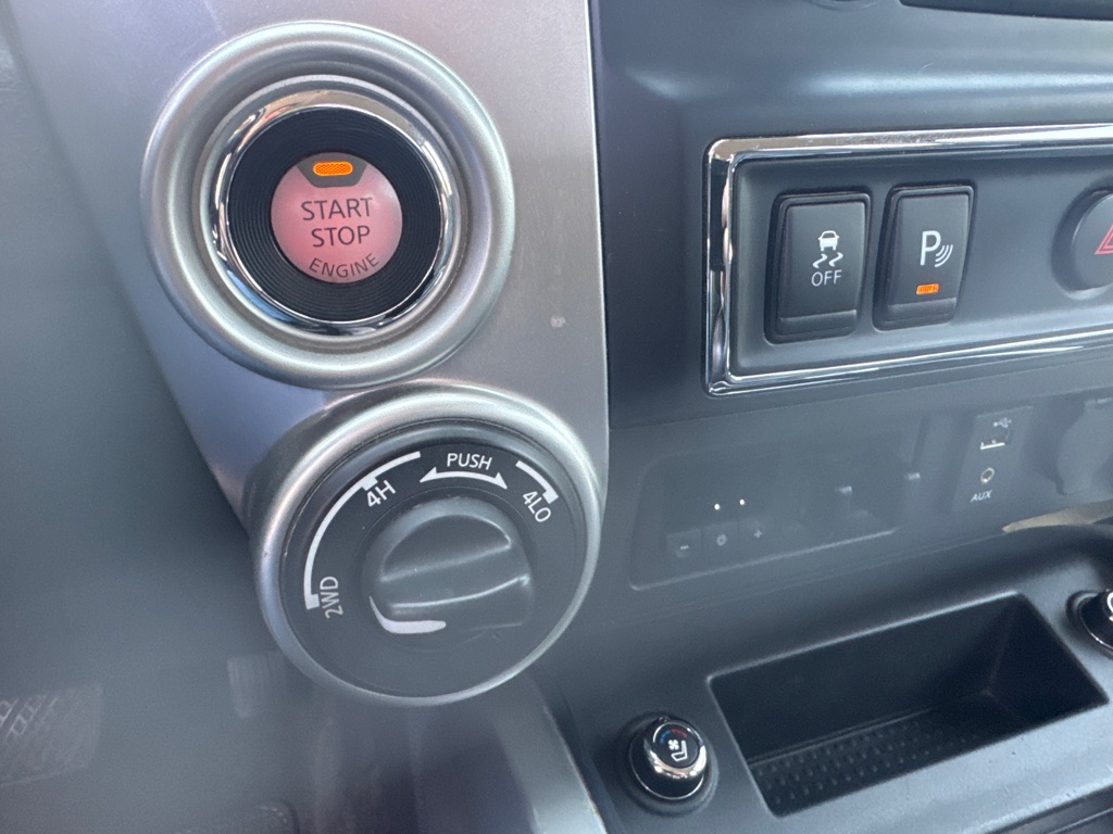 Photo 39 of this NISSAN TITAN