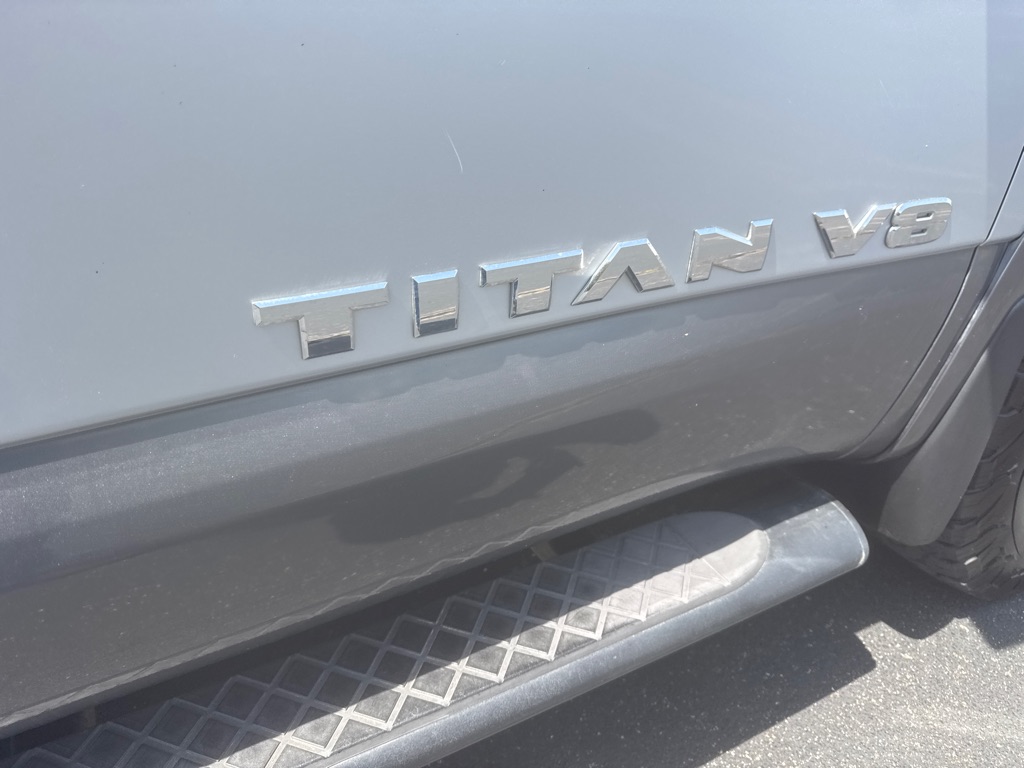 Photo 25 of this NISSAN TITAN