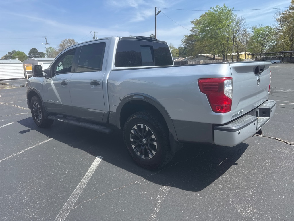 Photo 3 of this NISSAN TITAN