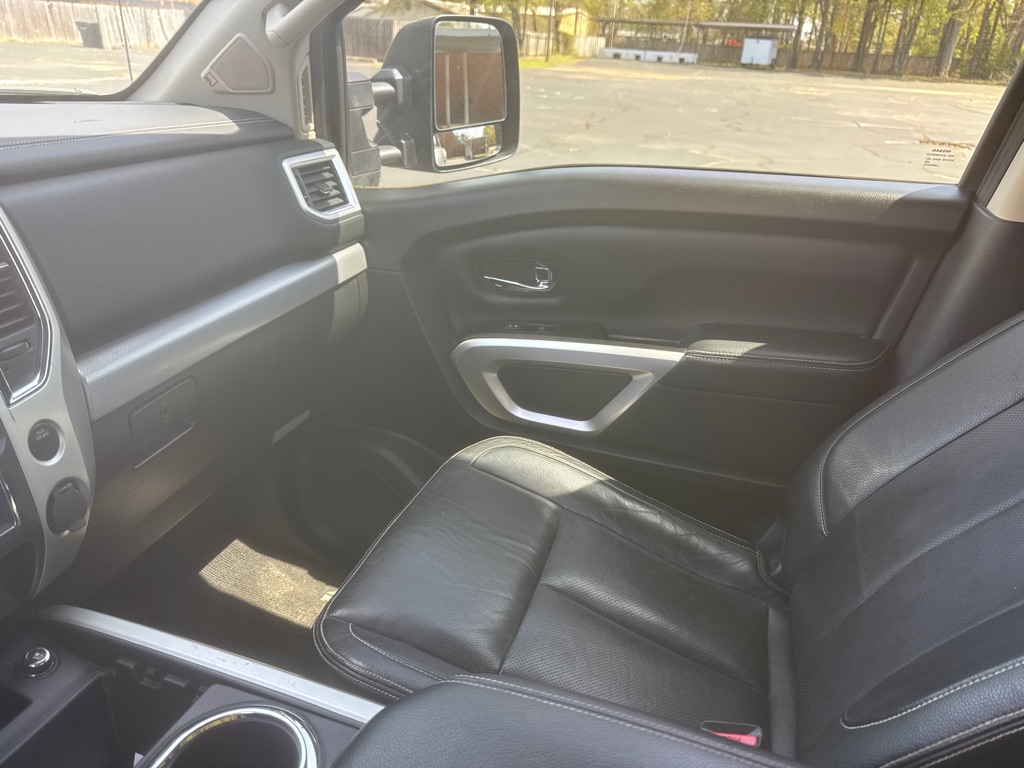 Photo 45 of this NISSAN TITAN