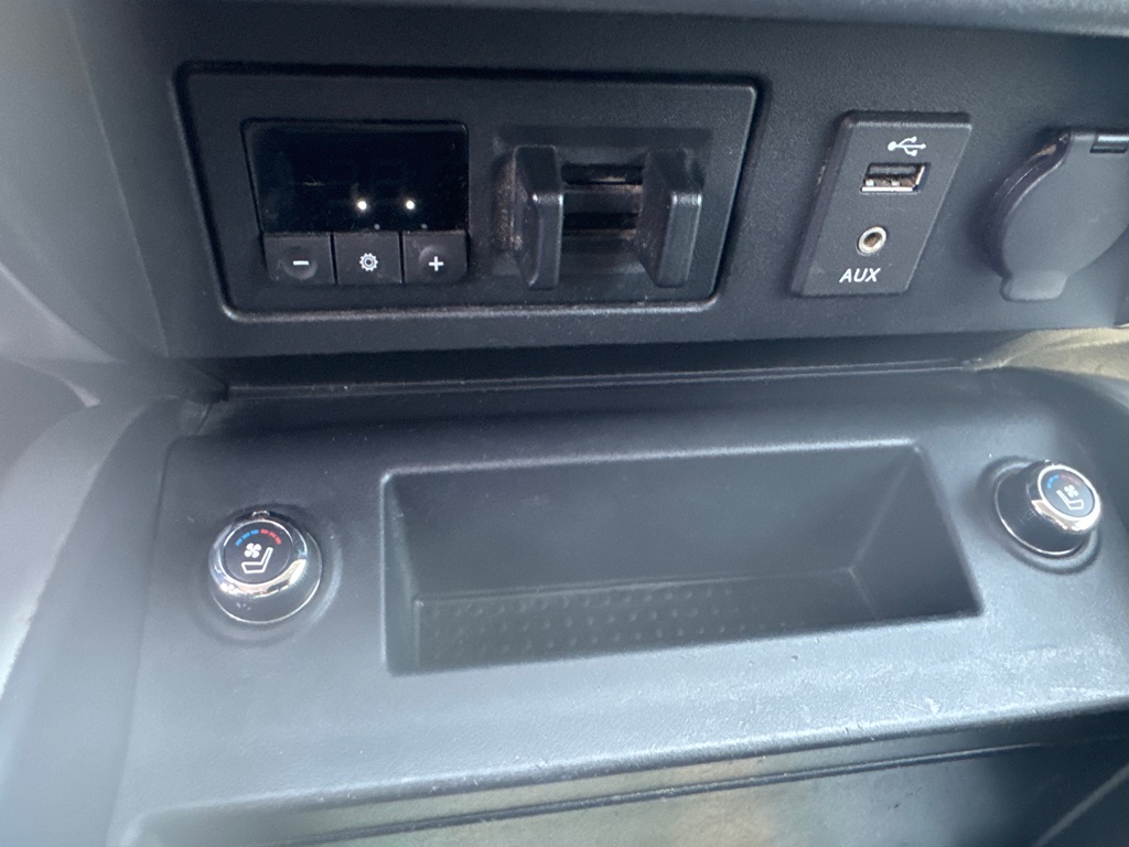 Photo 44 of this NISSAN TITAN