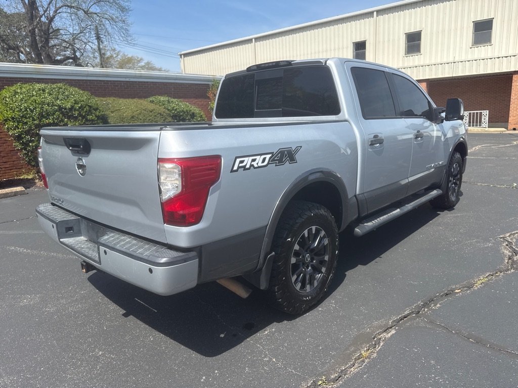 Photo 5 of this NISSAN TITAN