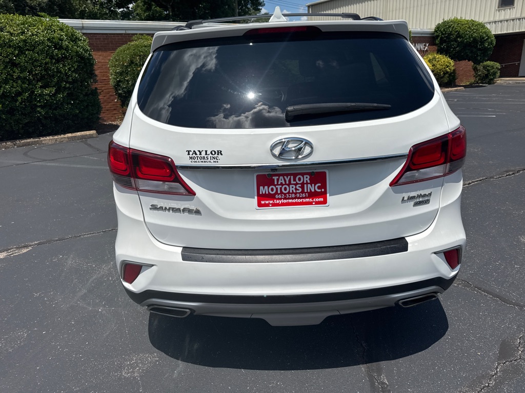 Photo 3 of this HYUNDAI SANTA FE