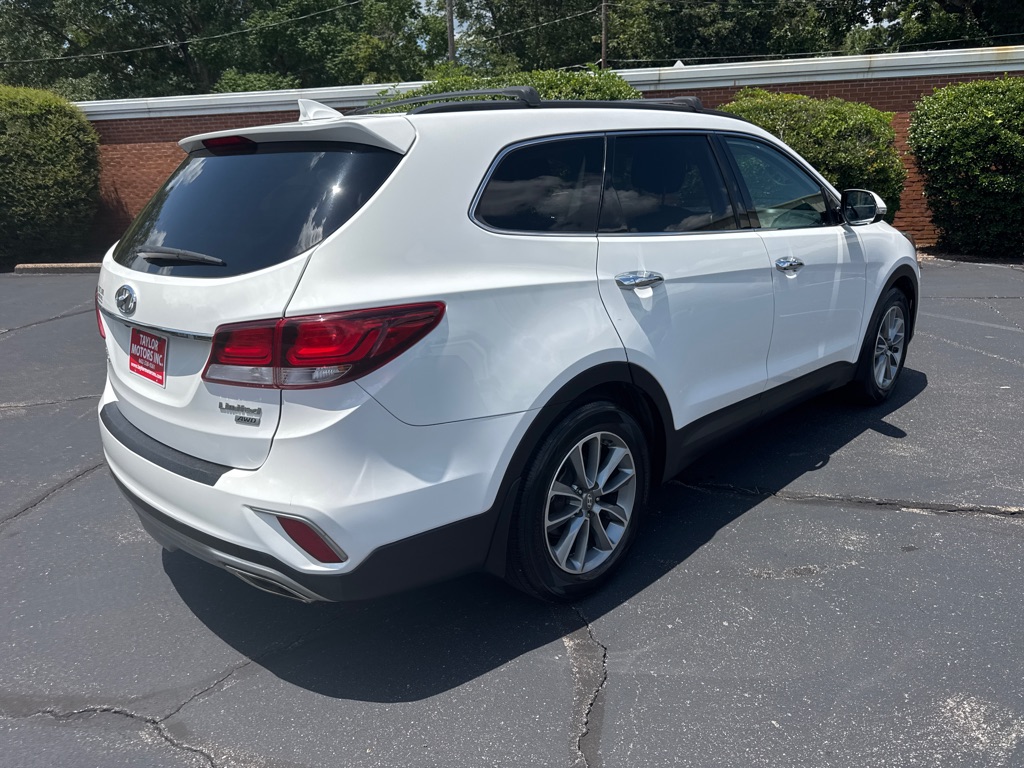 Photo 4 of this HYUNDAI SANTA FE