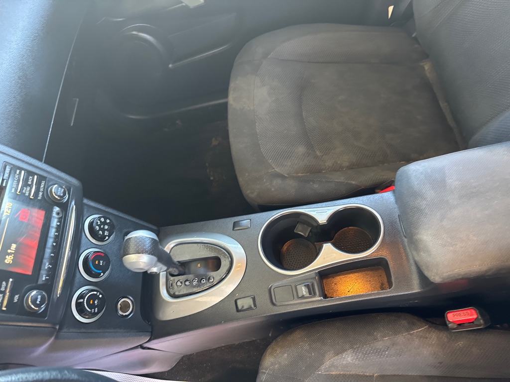 Photo 31 of this NISSAN ROGUE SELECT
